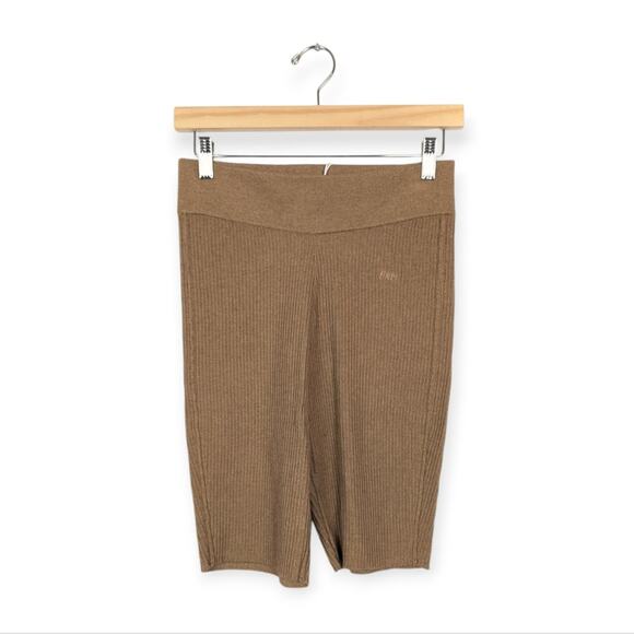 NWT Frame Tan Ribbed Sweater Knit Biker Shorts Size S - Picture 1 of 8
